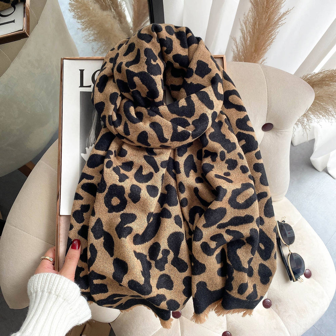 Winding River - Black / Tan Reversible Wrap – Zebra Collection