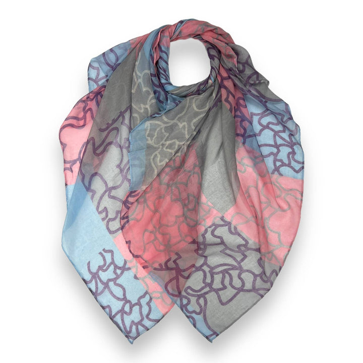Random line on scarf: Blue
