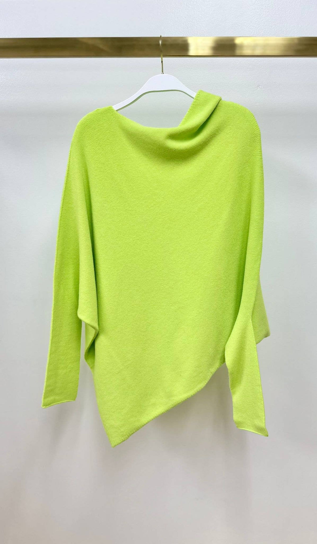 ASYMMETRICAL SWEATER APPLE GREEN): M/L