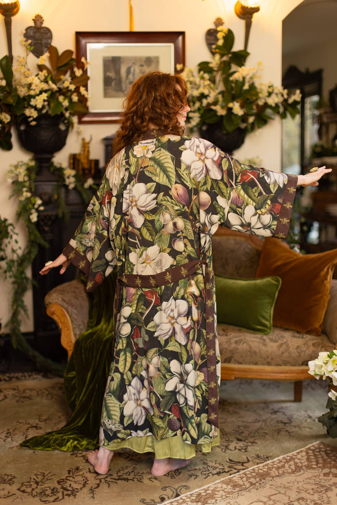 Fleur De Lune Opera  Kimono / Florals & Bees