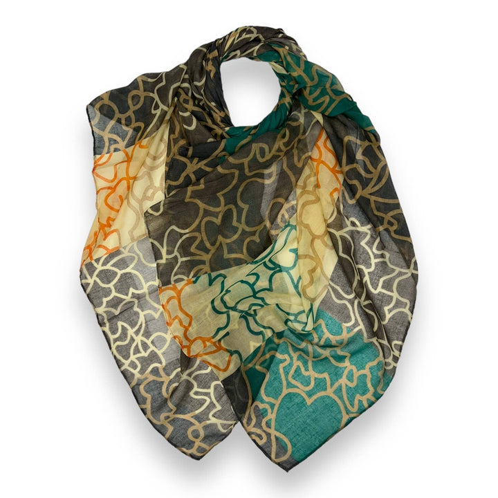 Random line on scarf: Blue