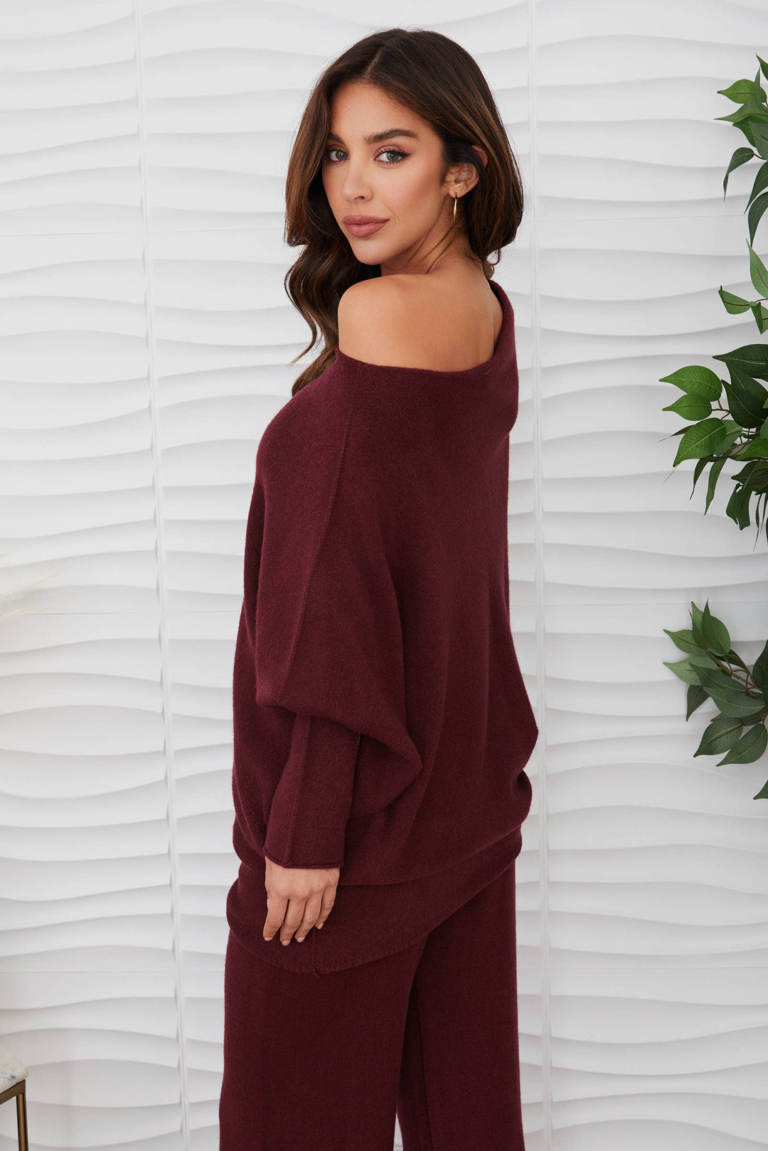 ASYMMETRICAL SWEATER WINE) M/L
