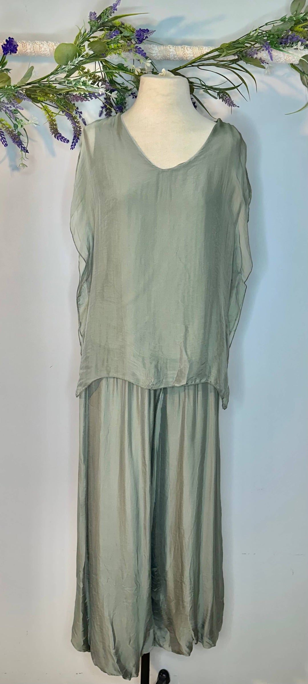 Silk palazzo pant: Camel