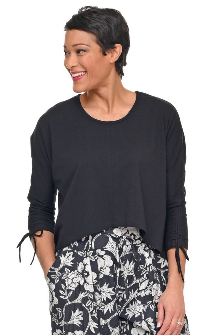 SDM157 Nova Pullover in Black: S