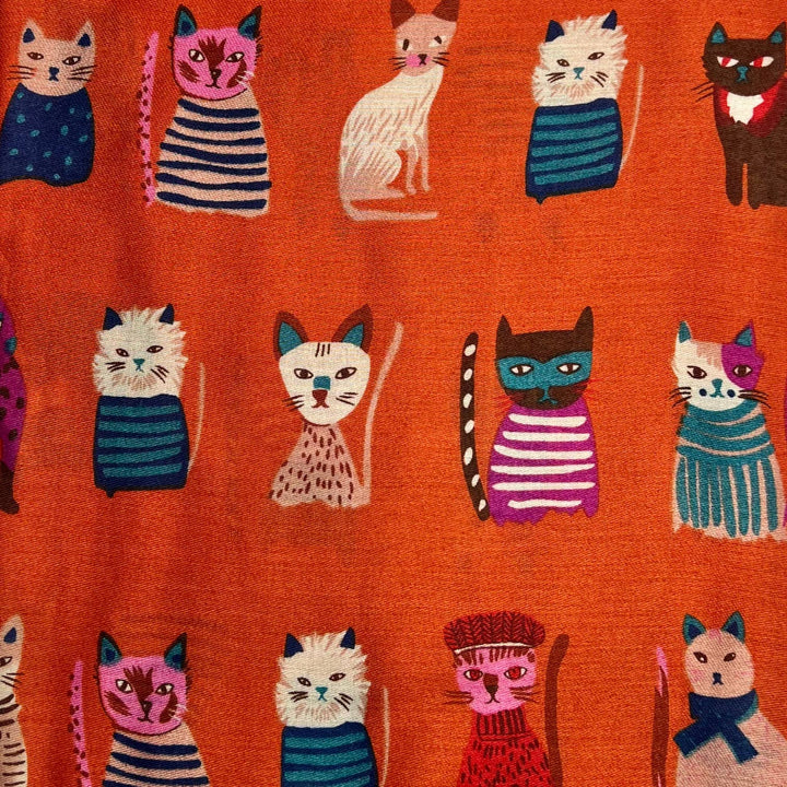 Cat with costumes print: Cream