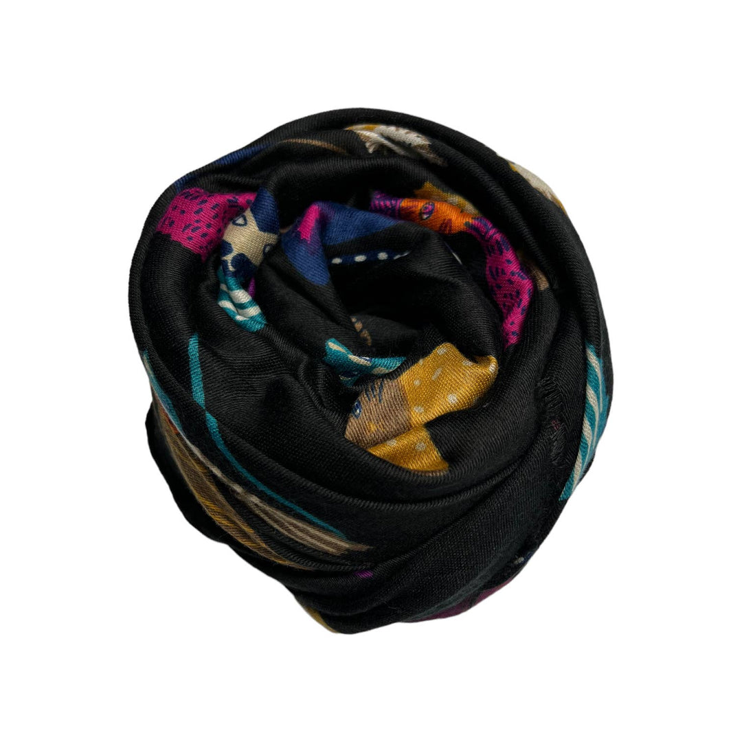 Cat with costumes print: Black