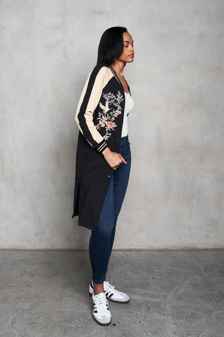 Embr Baseball Duster: Black/ XL