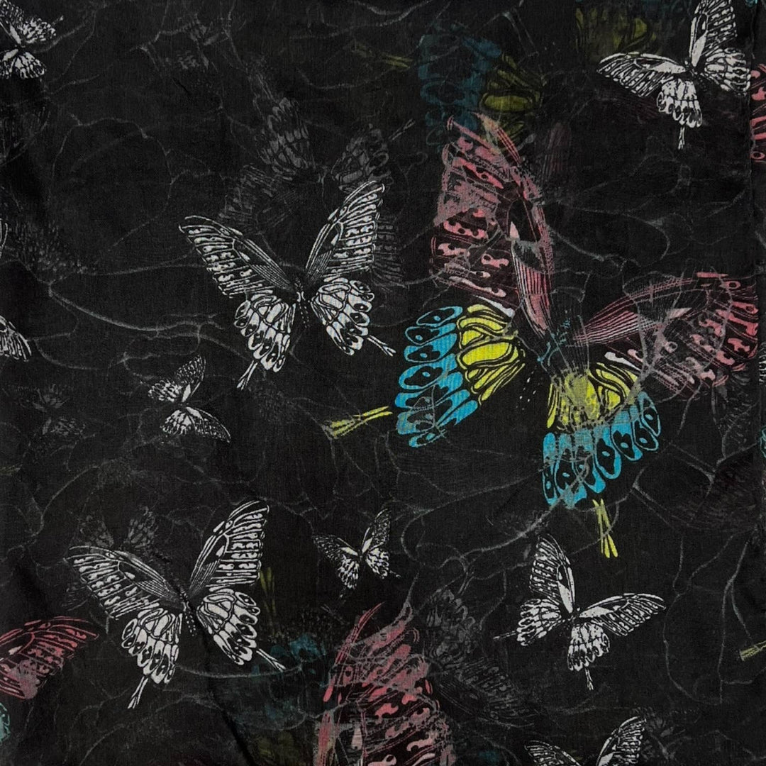 Butterfly print scarf: Grey