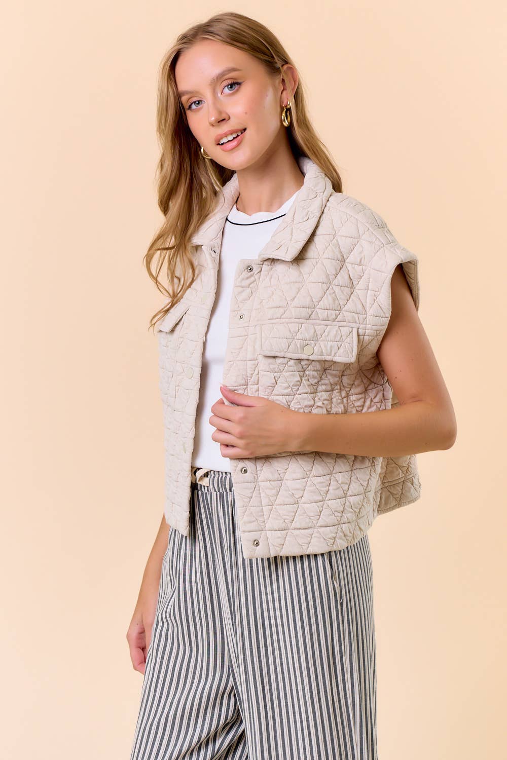 Doe and Rae - QUILTED POINT COLLAR FLAP PATCHED POCKET VEST - 10626J-1: OAT / S