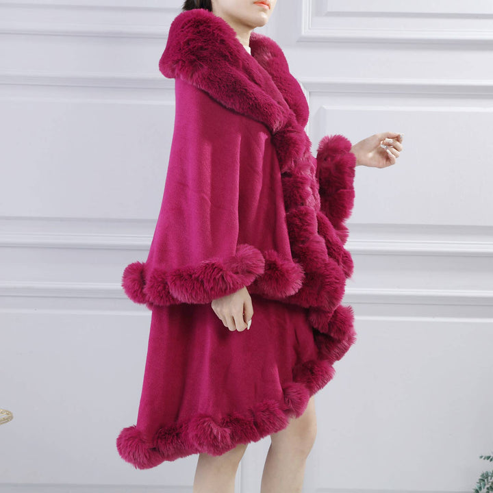 PE371 Double layer fur trimmed capes: Black