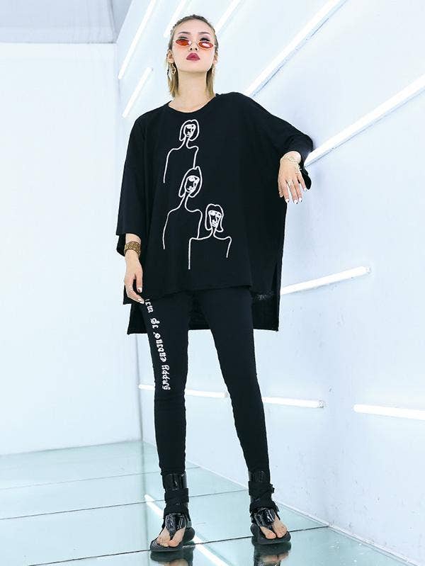 Embroidered Black&White Loose Round-Neck T-Shirt: BLACK / FREE SIZE