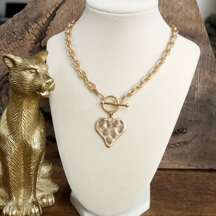 Hammered Heart Front Toggle Neck –Gold