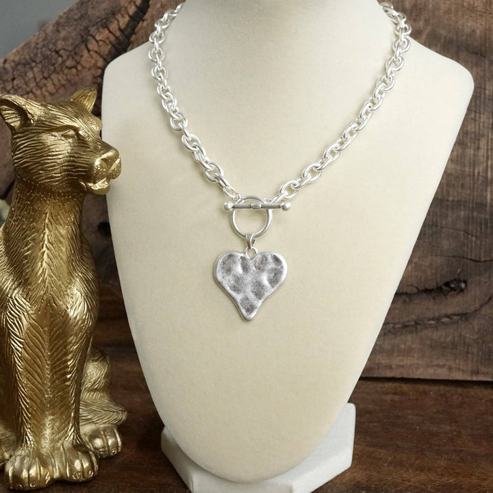 Hammered Heart Front Toggle Neck –Gold