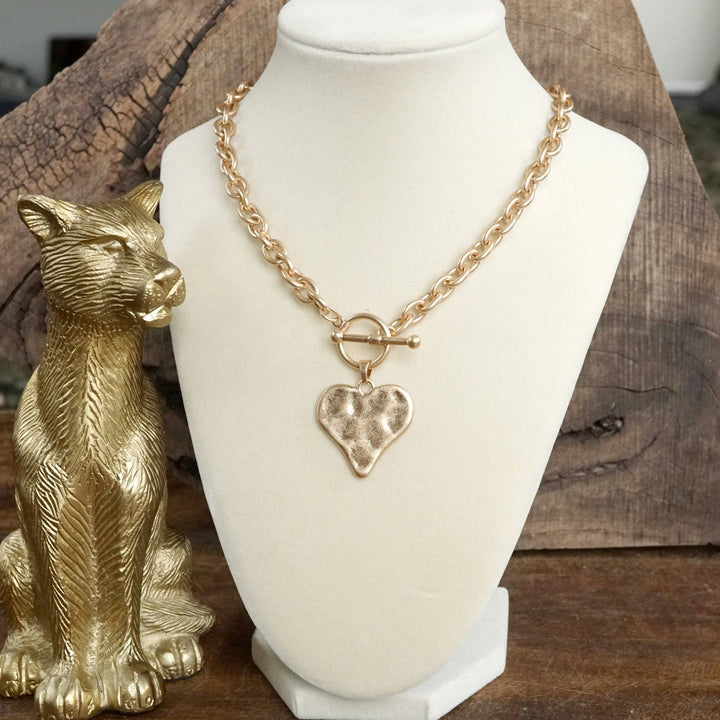 Hammered Heart Front Toggle Neck –Gold