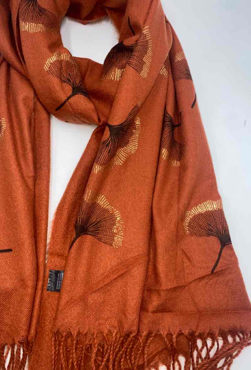 Gingko Leaf Pattern Soft Scarf: Ecru