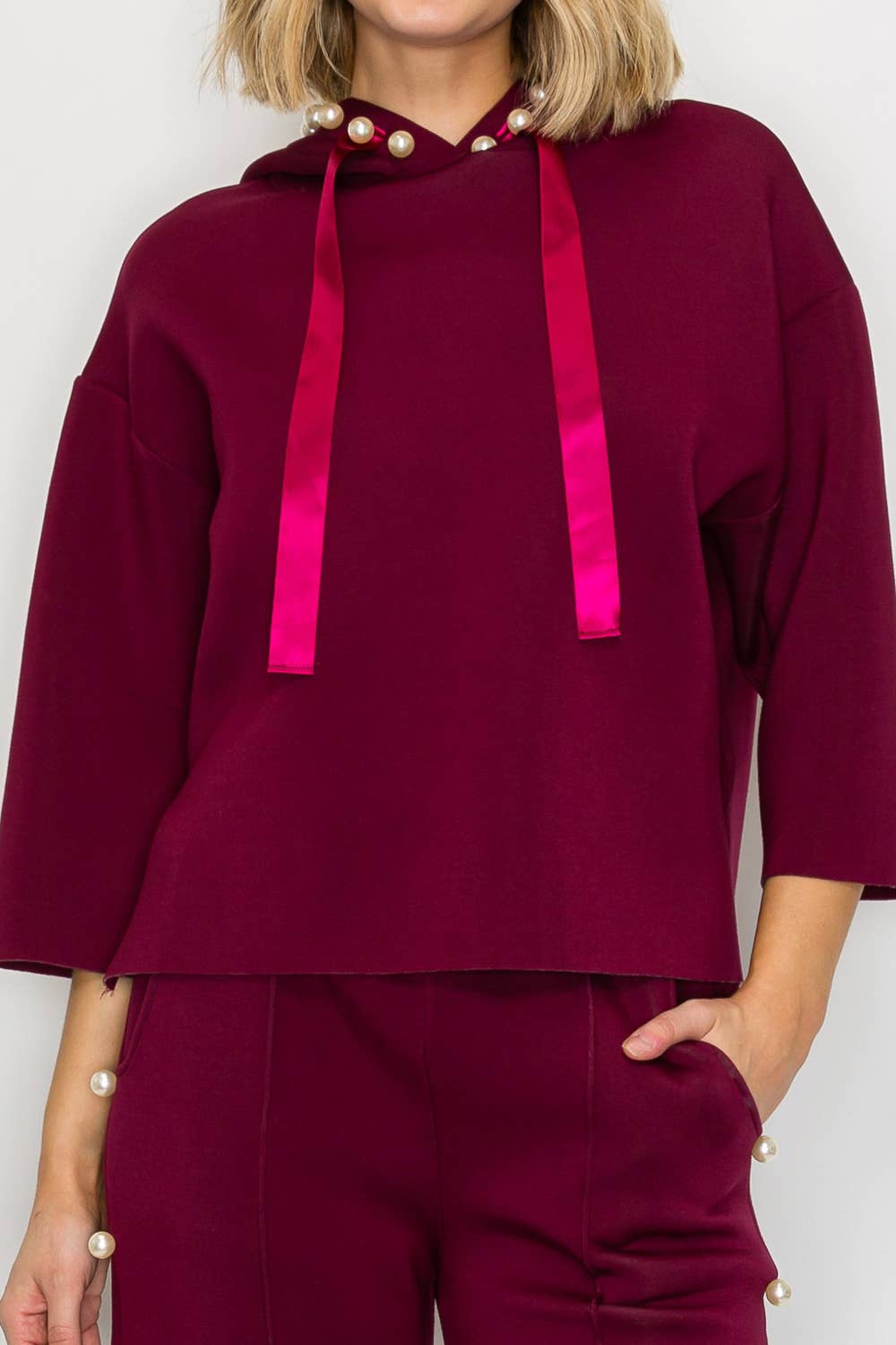Francine Scuba Pearl Hoodie: Black/ M