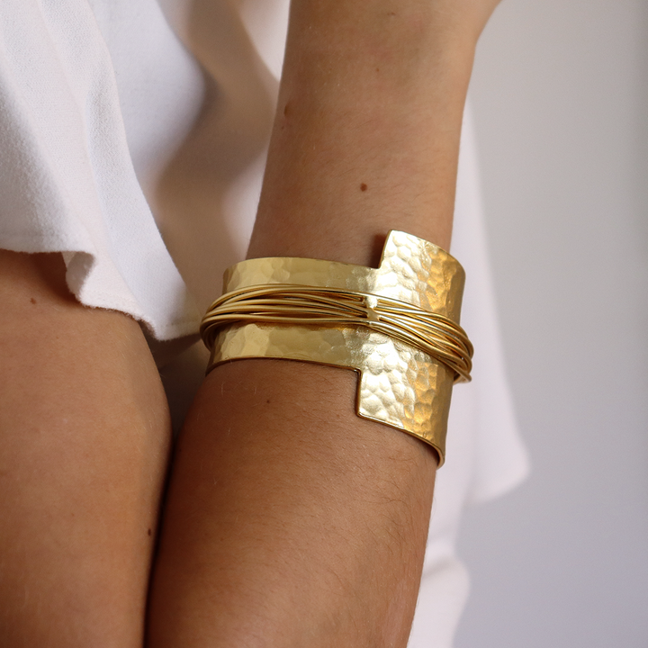 Statement Wire Cuff Bracelet: Silver