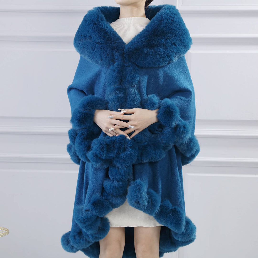 PE371 Double layer fur trimmed capes: Black