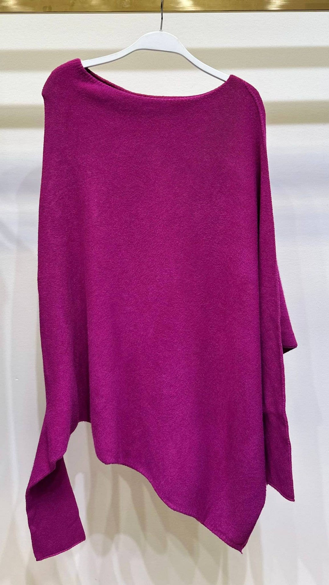 ASYMMETRICAL SWEATER MAGENTA):  M/L