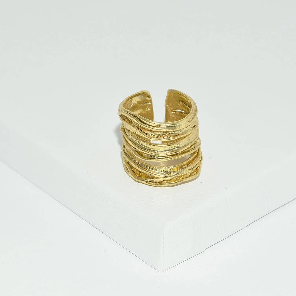 Brushed Ribbon Ring: Silver