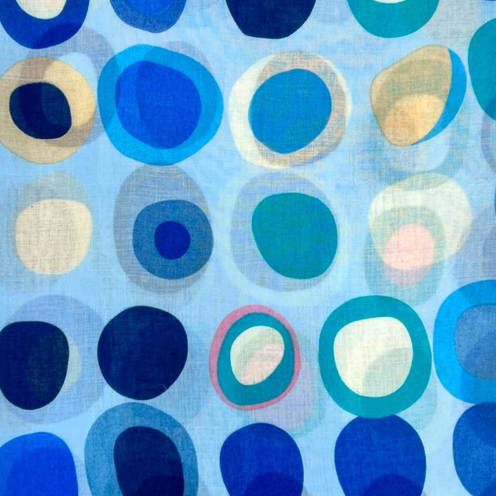 Retro style dots scarf : White