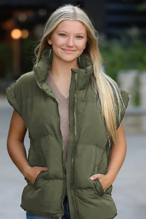 Puffer vest: Black / M