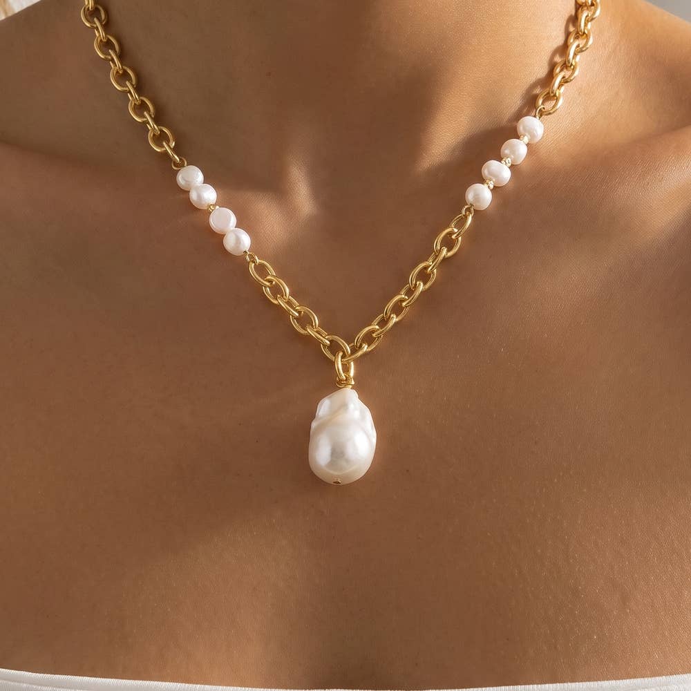 Baroque Pearl Necklace