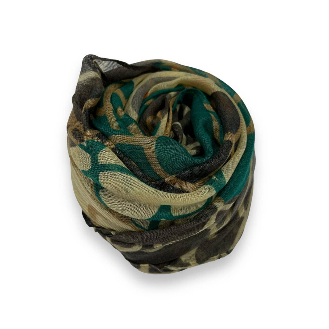 Random line on scarf: Blue