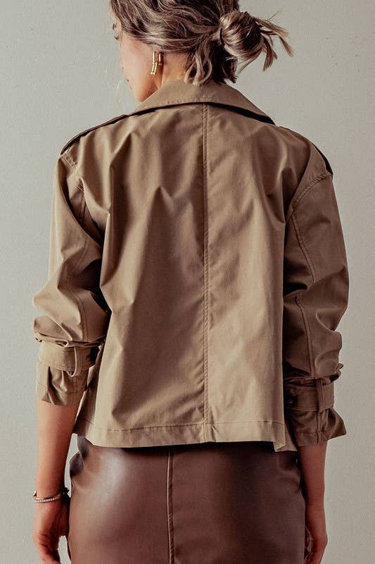 DOUBLE BREASTED CROPPED JACKET: CAMEL