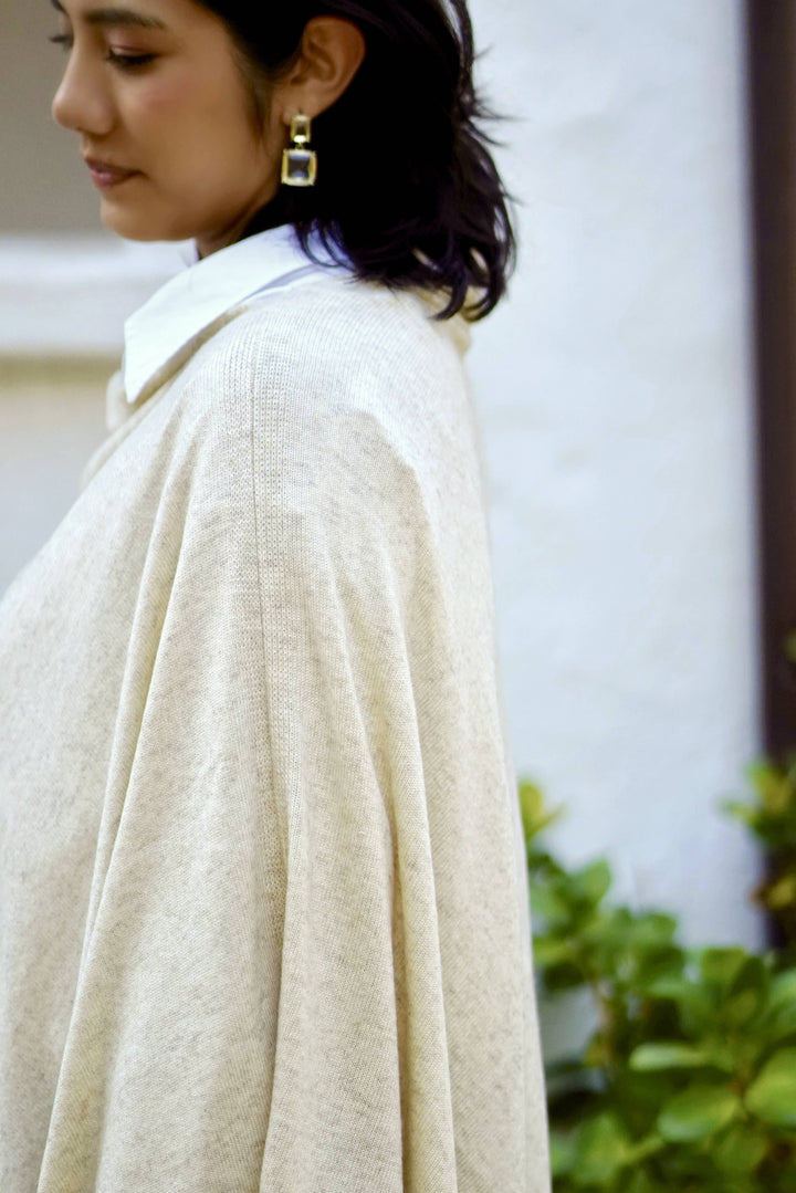 Cashmere Poncho: Oatmeal
