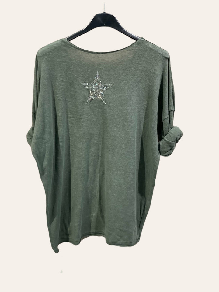 Cotton top with a rhinestone star : SKY BLUE