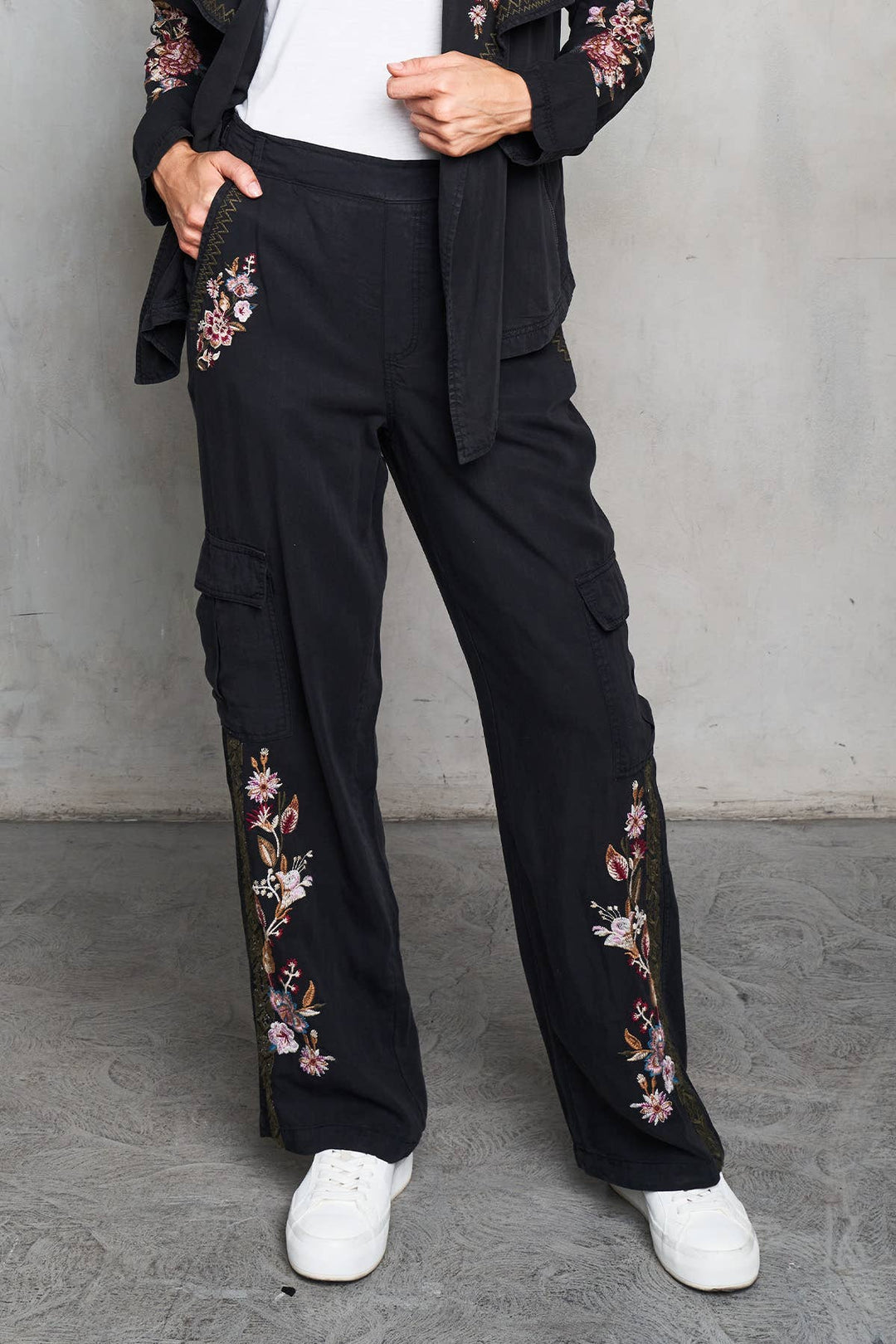 Cargo Pant: Black / S