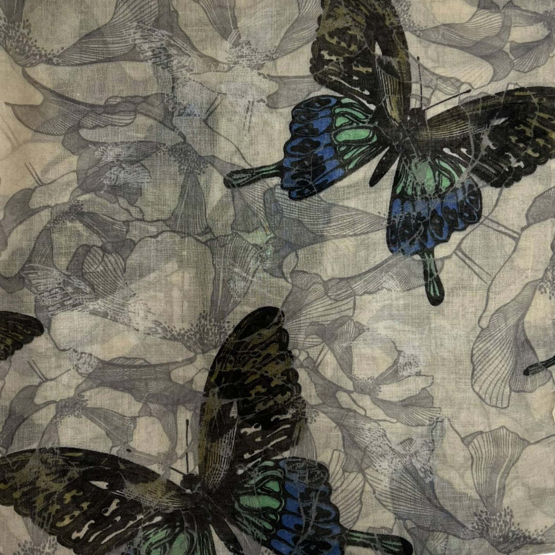 Butterfly print scarf: Grey