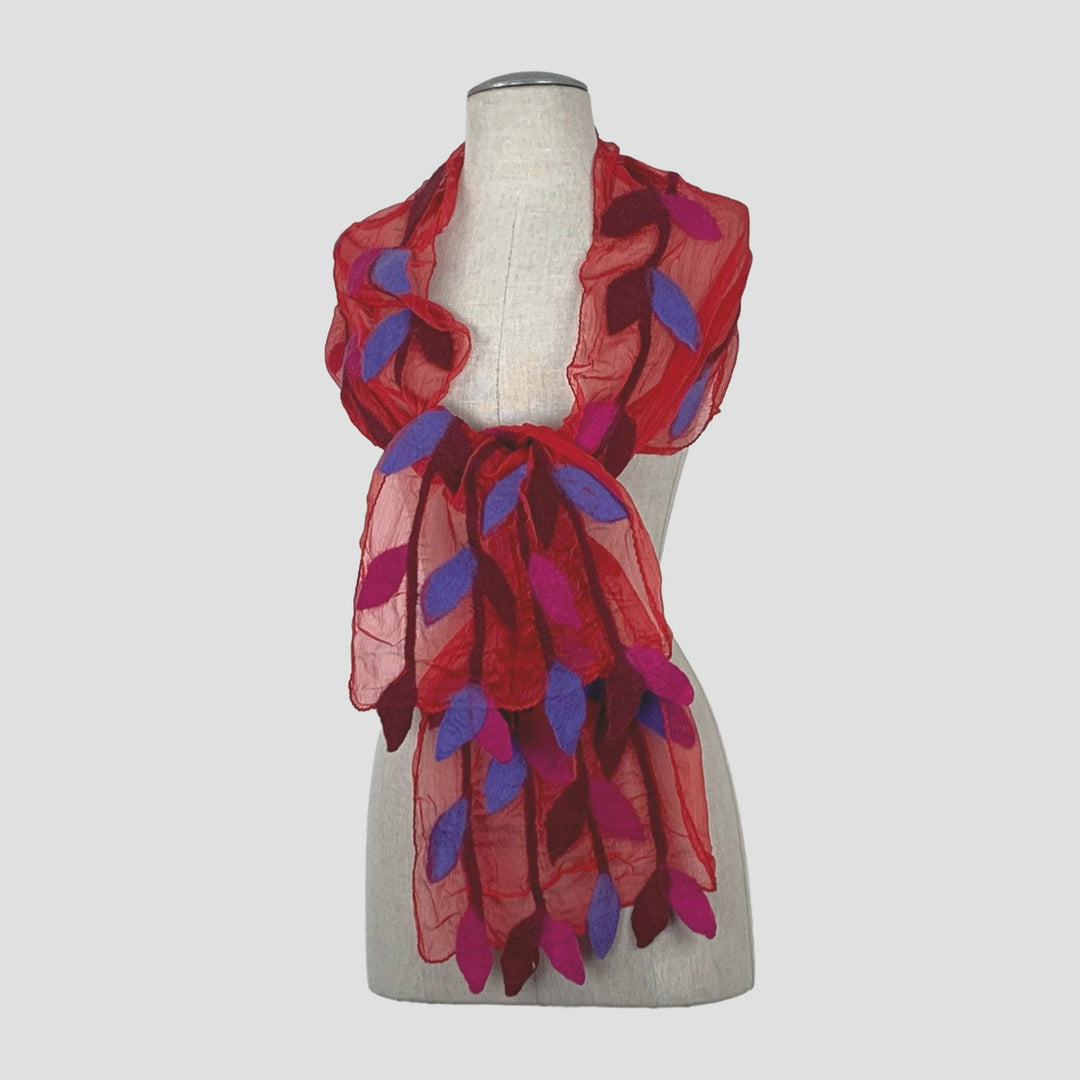 Leaf Merino Wool Handmade Felt Scarf: Tur-Green