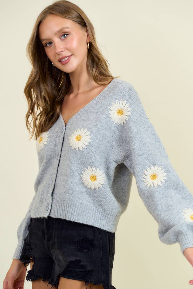 Doe and Rae - FLORAL APPLIQUE BUTTON DOWN SWEATER CARDIGAN - 10786J: GREY / L