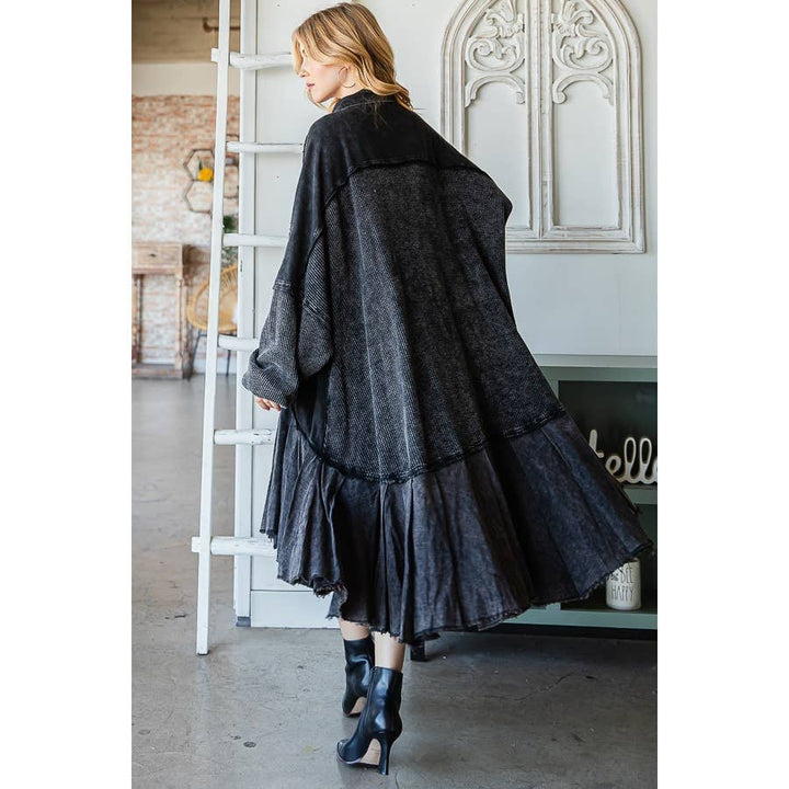WAFFLE RUFFLE HEM SHIRT: BLACK