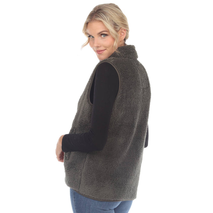 Zip up sherpa vest: Black / XL