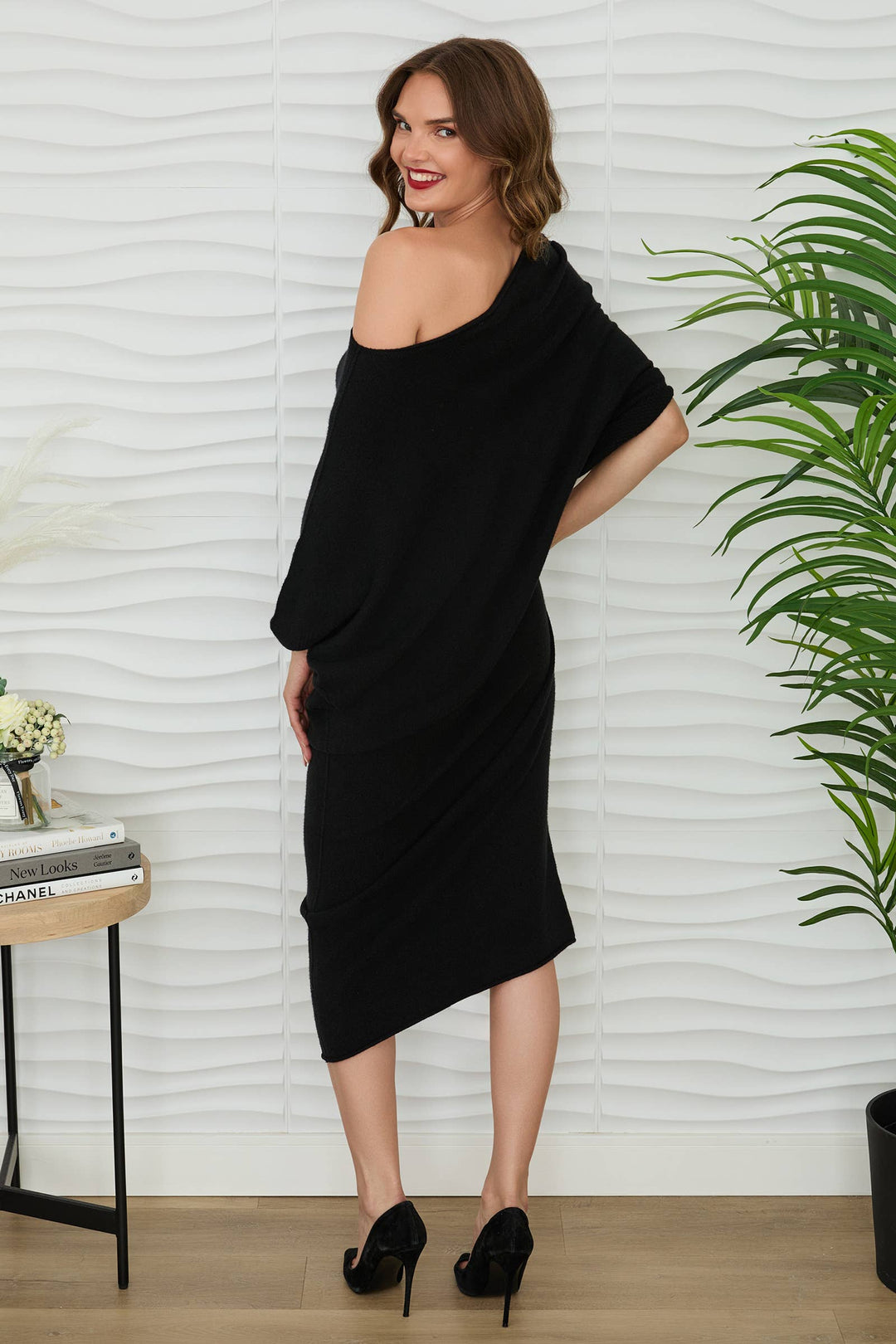 ASYM SWEATER DRESS (330149): Black / XS/S