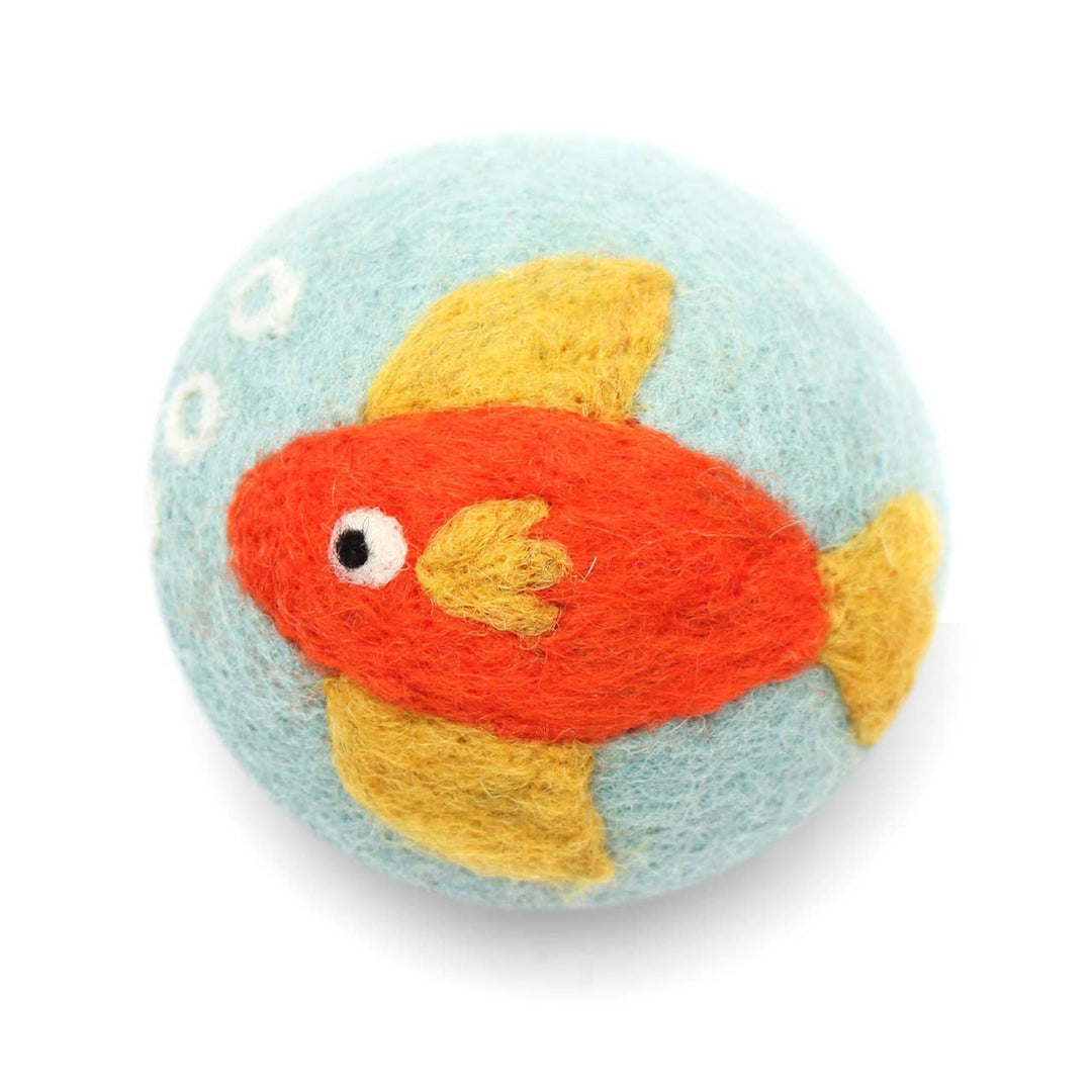 Wool Dryer Balls: Happy Fish