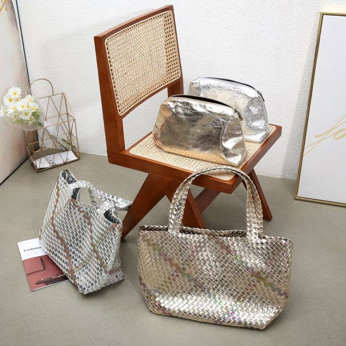 PEACH ACCESSORIES - 60262  Bag in Bag Large Weave tote bag: Gold