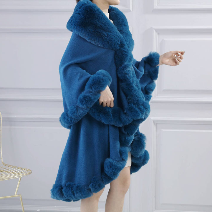 PE371 Double layer fur trimmed capes: Black