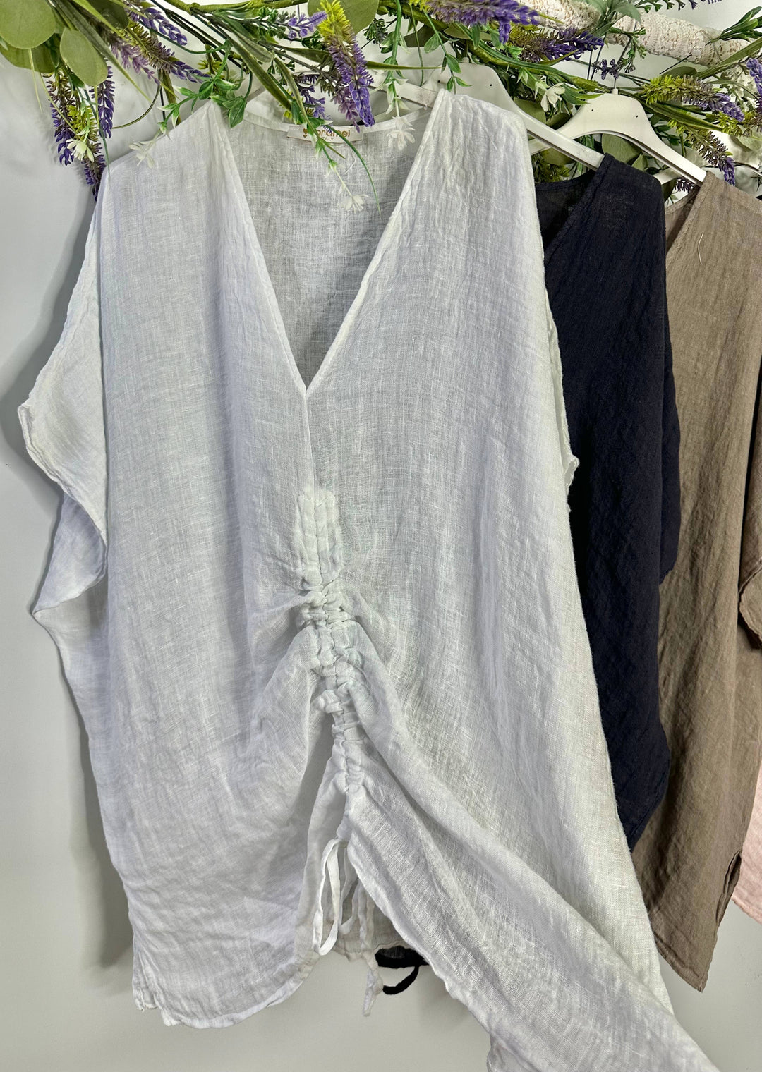 Linen Scrunchy Top : White / Linen
