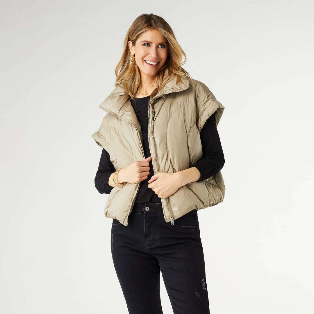 Puffer Vest: Black / L/XL