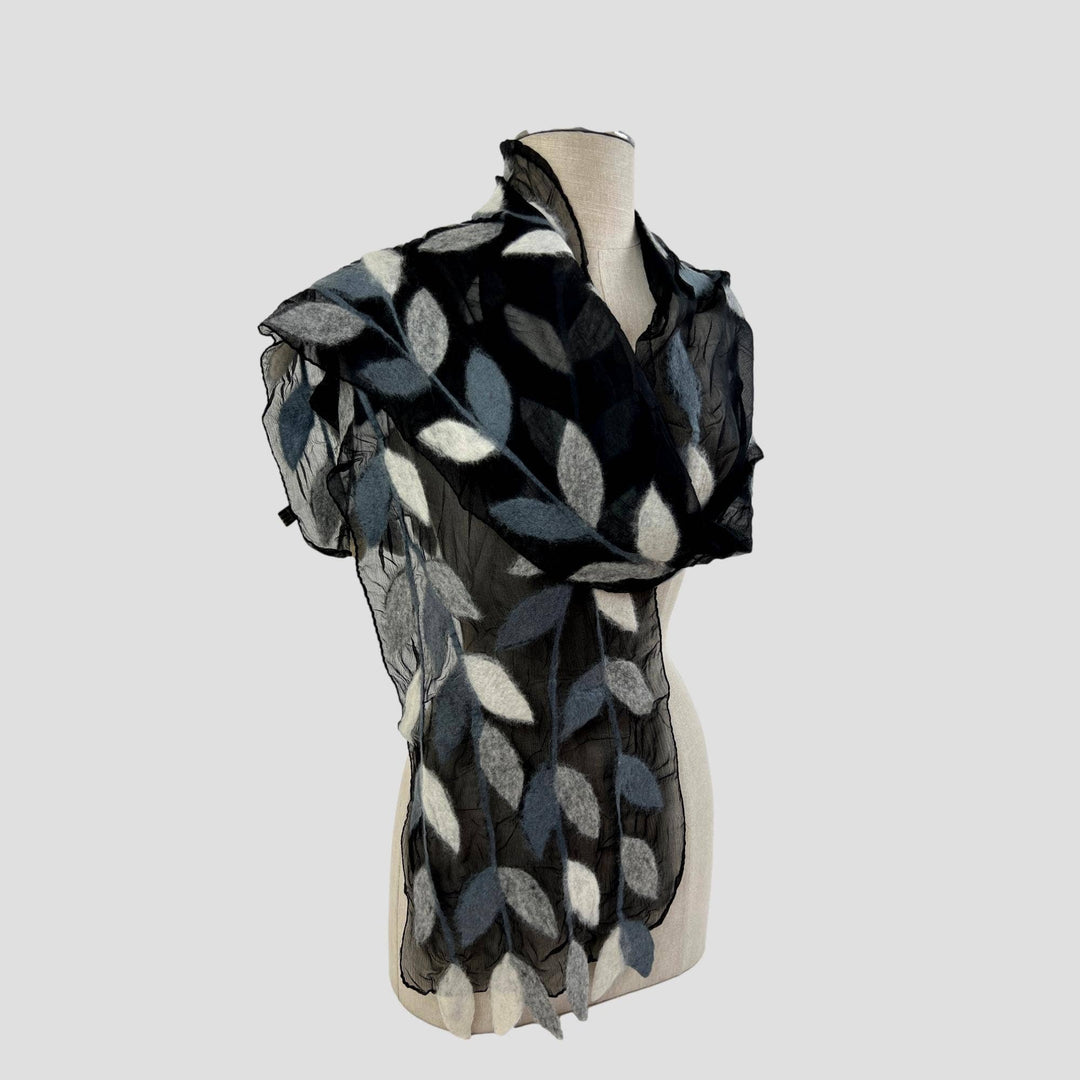Leaf Merino Wool Handmade Felt Scarf: Tur-Green