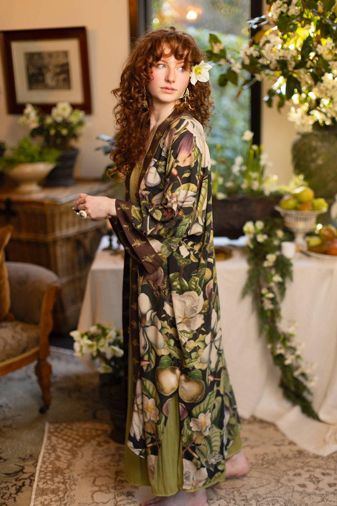 Fleur De Lune Opera  Kimono / Florals & Bees