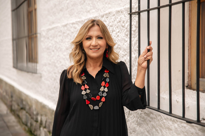 Marlene Necklace: Onyx Black/Charcoal Gray