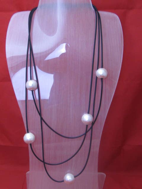 NKL 398 - C4 Sienna 3S Necklace: White