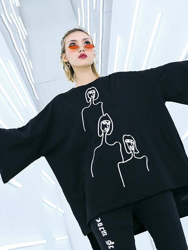 Embroidered Black&White Loose Round-Neck T-Shirt: BLACK / FREE SIZE