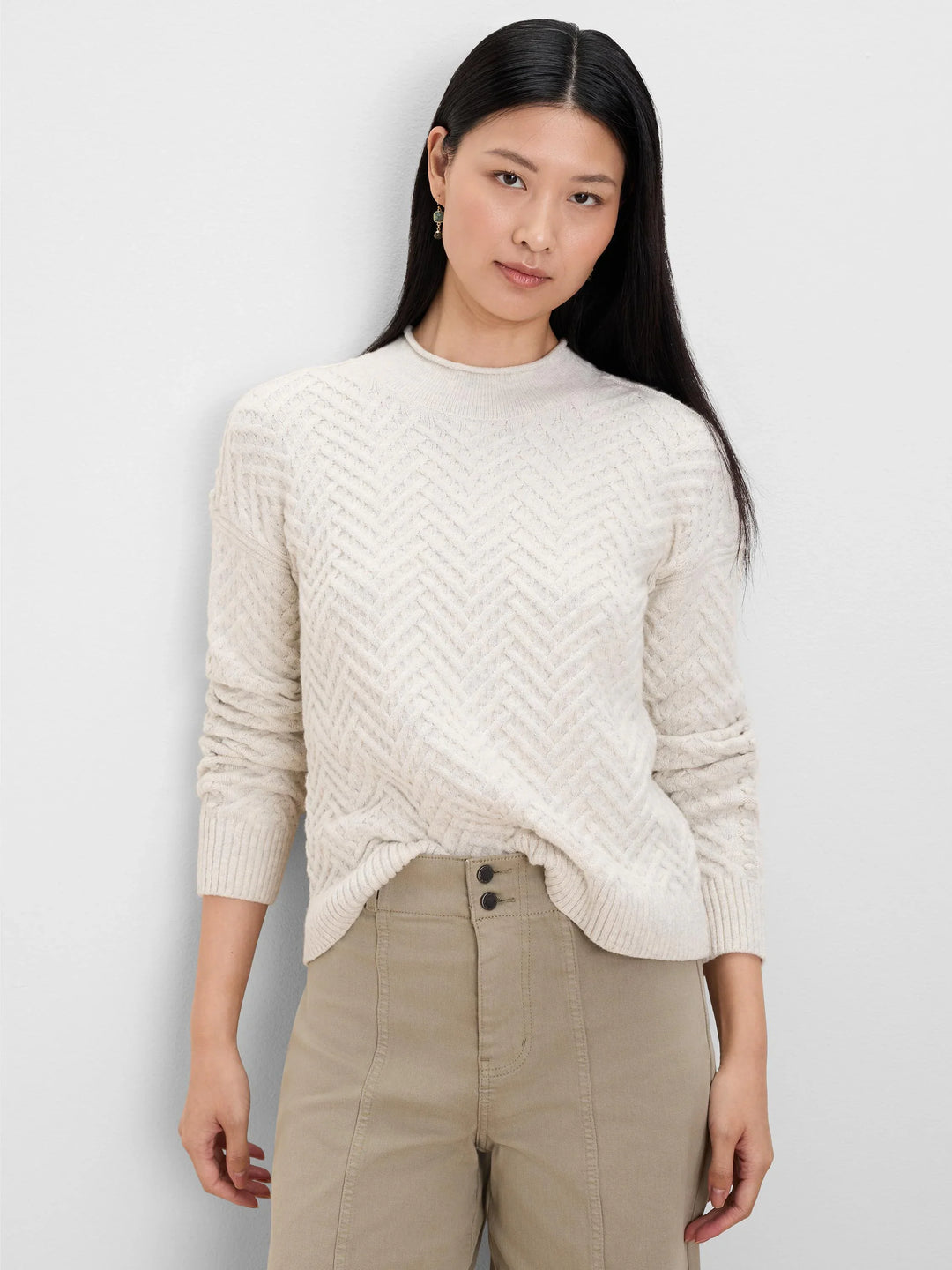 W261142 ROLL NK SWEATER