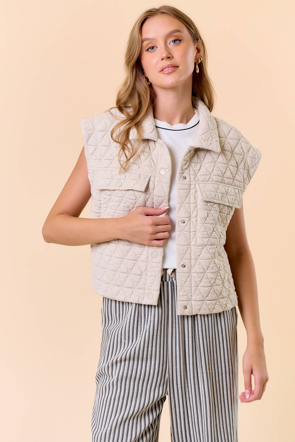Doe and Rae - QUILTED POINT COLLAR FLAP PATCHED POCKET VEST - 10626J-1: OAT / S